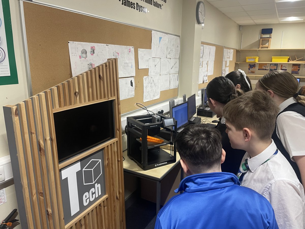 StBenedictTech's tweet photo. S1 Tech classes have had a busy start to 2026 and have been learning about Computer Aided Design and investigating how the 3D printer works @stbenedictsren https://t.co/2pWcvSoXde