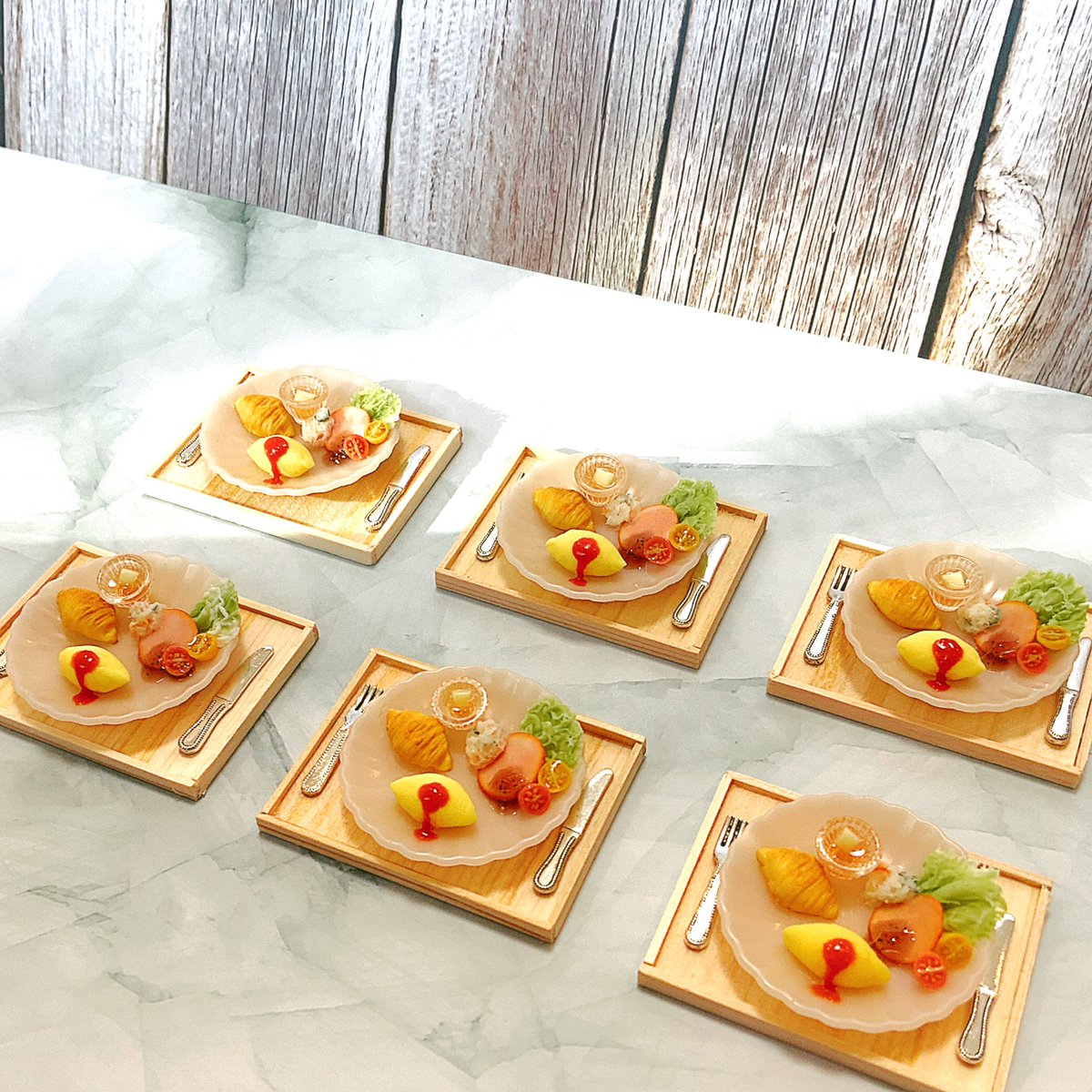 UPI CAFE@ミニチュアフード tweet media