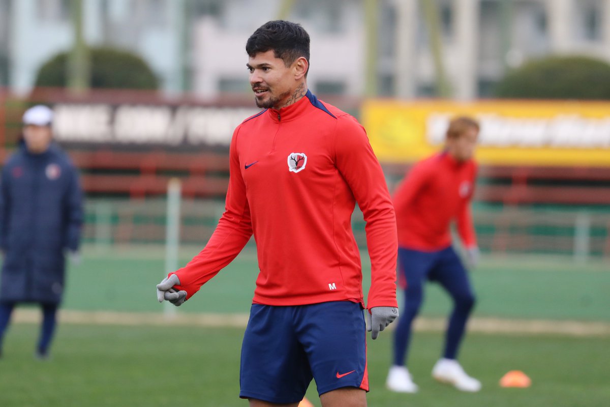 🎂🎂━━━━━━━━━━━━━━━ 今日は、レオ セアラ選手の誕生日