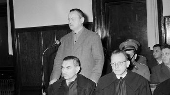 2 lutego 1965 roku w Warszawie zakończył się proces przeciwko uczestnikom tzw. afery mięsnej; były dyrektor Stołecznego Przedsiębiorstwa MHM Stanisław Wawrzecki skazany został na karę śmierci - wyrok wykonano.