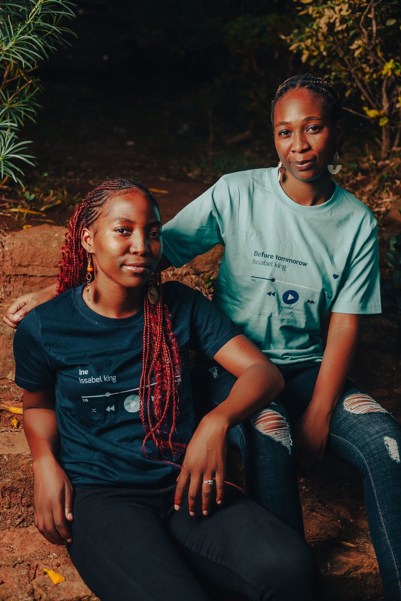 Issabel_King's tweet photo. Good Monday morning in the month of love!😍 I’m excited to share with you guys the Blue journal Merch!🥹💙your favorite tracks from the album put down on different shades of blue! Available now at k25000 only💙 a big thank you to @VwazaMultimedia for coming through on this!💙 https://t.co/EteiRQ2byd