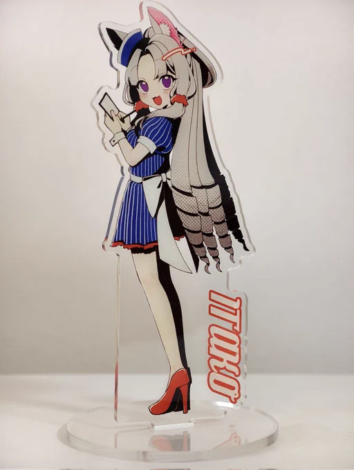 2月21日の #ボイボ寮祭 で頒布する、 #東北イタコ アクリルスタンド! 両面印刷仕様でとっても可愛い ダイナー衣装仕様です 高さ:15cm