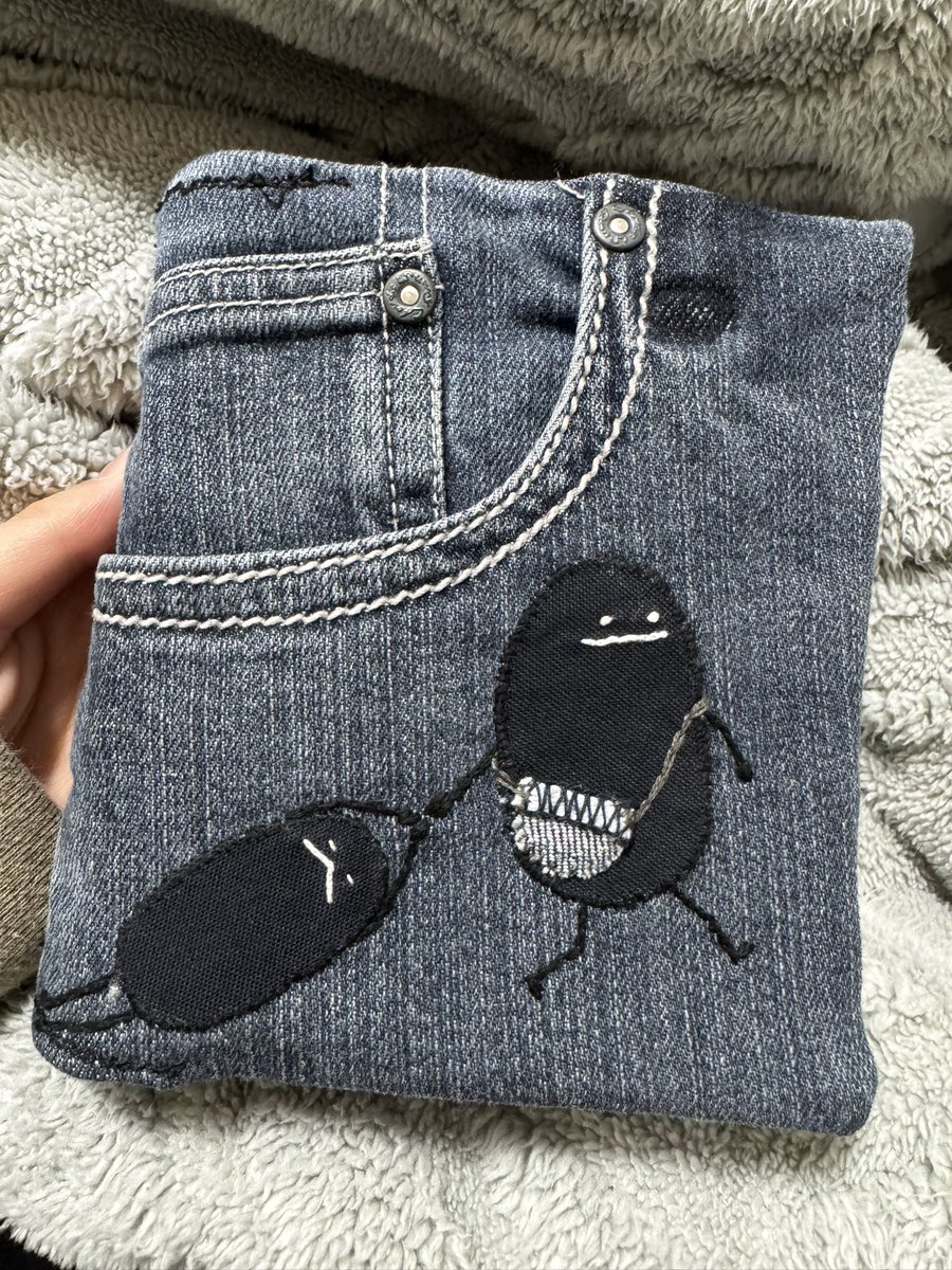 ひなの tweet media