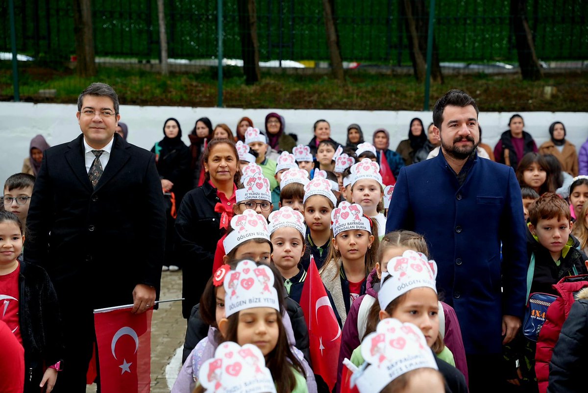2025-2026 Eğitim-Öğretim yılı 2.Dönemi bağımsızlığımızın simgesi “Bayrak Sevgisi” temasıyla Piraziz Eren Ömer Hekim İlkokulu’nda İlçe Kaymakamımız Sayın Burak Öz, İlçe Belediye Başkanımız Sayın Mahmut Esat AYYILDIZ’ın bayrak torenine katılımlarıyla basladi.
#BayraklaBaslayanOkul