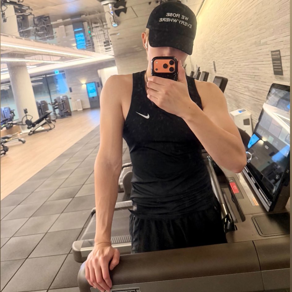 nyhsjtjbts's tweet image. NAMJOON IS BLOND. I REPEAT, NAMJOON IS BLOND