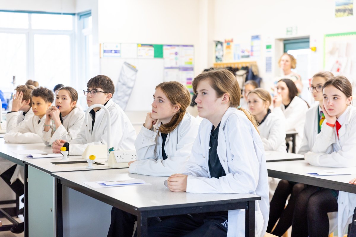 bedesprep's tweet image. As part of STEM Week, Year 8 visited the Senior School for a fascinating frog dissection. 

They were fascinated to learn how frogs breathe through their skin, contain antifreeze in their blood, and even swallow using their eyeballs! They worked with accuracy and precision!