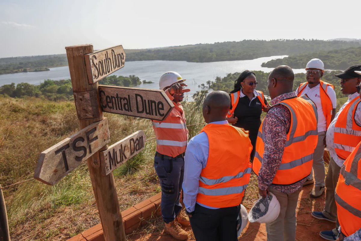 Base Titanium tweet media