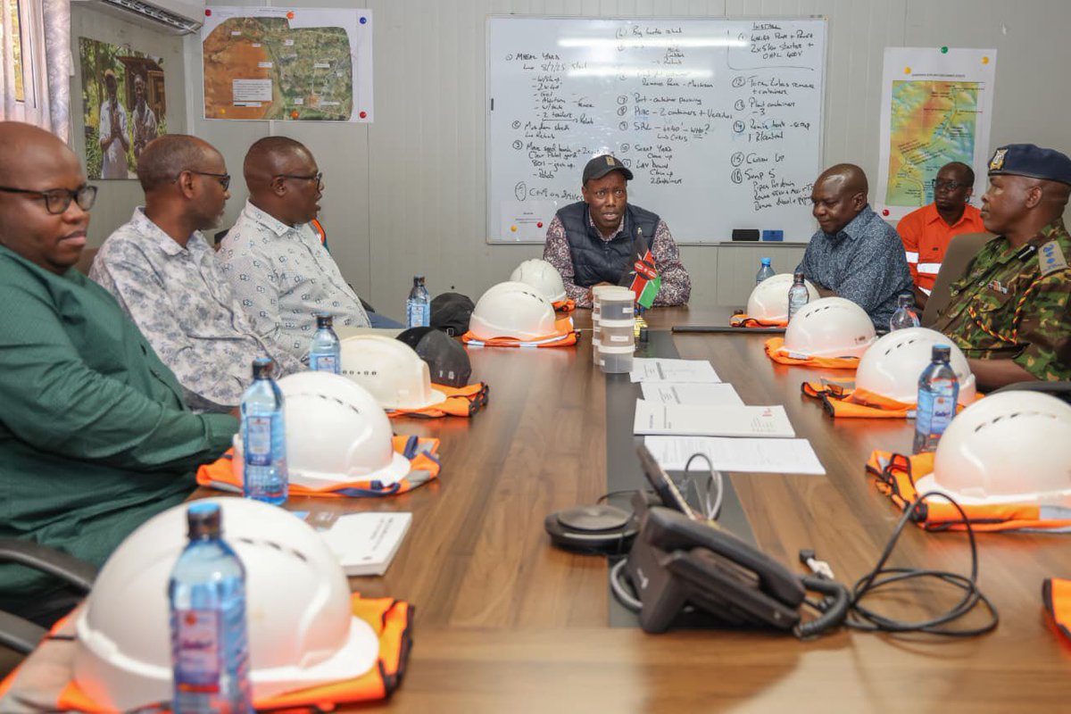 Base Titanium tweet media