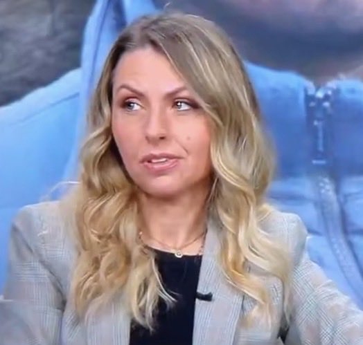 Possiamo dire che giada e'tornata carica a pallettoni .... due mesi di lavoro lontano dalla tv hanno caricato giada👸👸👸 come non mai #Garlasco sta asfaltando tutti
