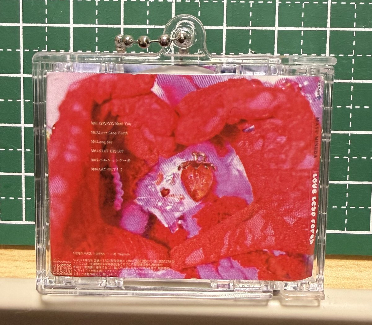 _mayooo_'s tweet image. サインしていただいたCDをキーホルダーに！
印刷し忘れたのあるから未完成やけどいい感じじゃない？