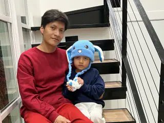 Liam, a young boy, and his father return to Minneapolis after