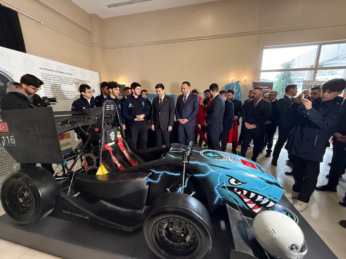 Ülkü Ocakları Bursa İl Başkanlığımızın, Yatağan Teknoloji Kulübü çatısı altında geliştirdiği hibrit yarış otomobili, Pulsar Otonom Yaşam Tespit Sistemi ve Bürküt İHA Projesi; ülkü sahibi Türk gençliğinin ilimle, teknolojiyle ve üretimle buluşan güçlü iradesinin göstergesidir.

Bu