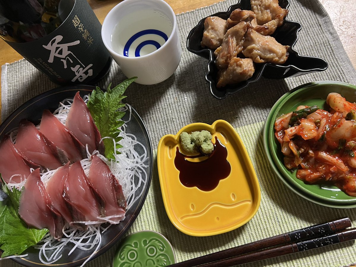 MameO48262318's tweet photo. お疲れちゃんでした

名峰は
観てよし
呑んでよし
登ってよし
　　　　　　まめoh!

今宵は満月snow moon✨✨

#谷川岳
#超辛純米谷川岳
#永井酒造
#スノームーン https://t.co/z6C6ywfyDh