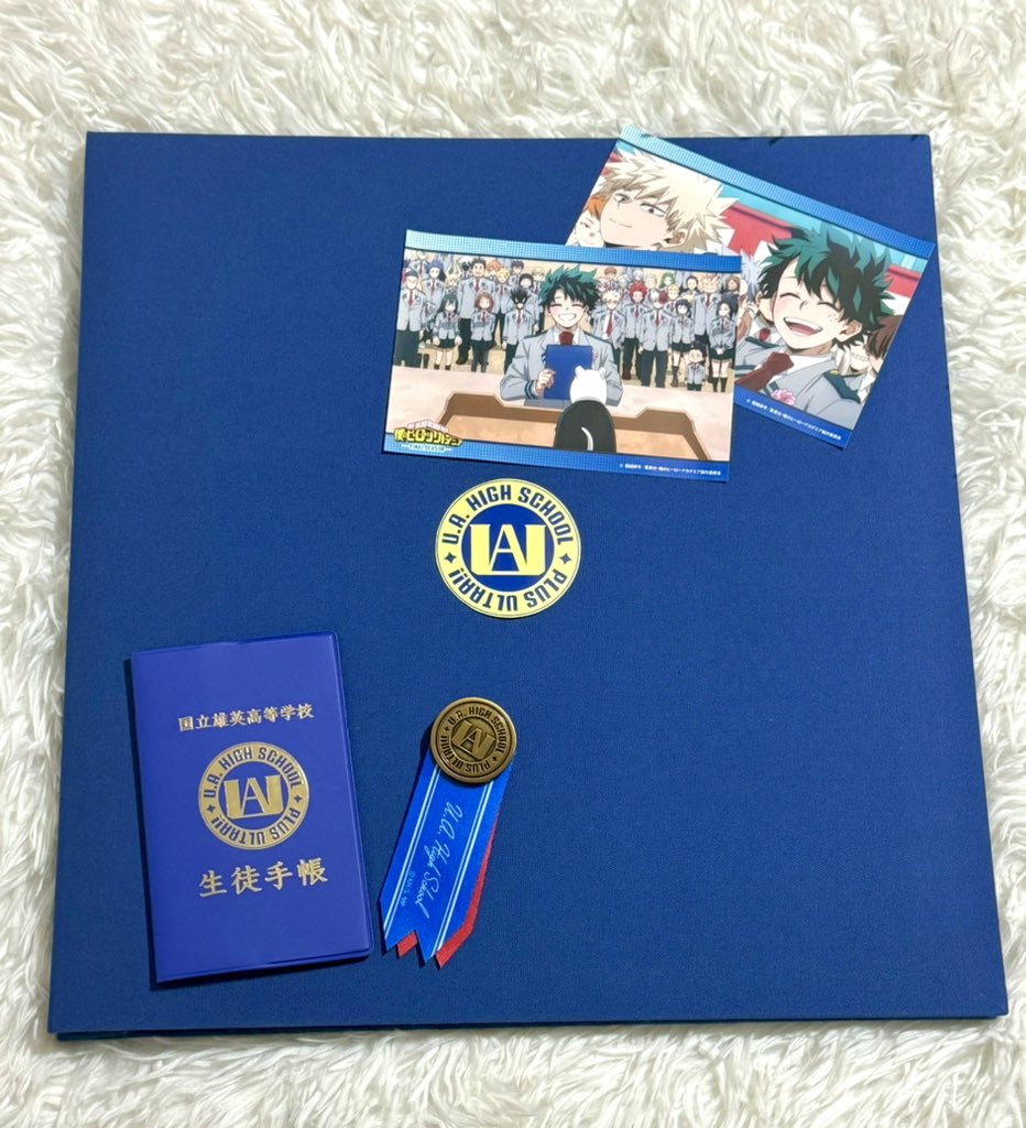 hm71207529's tweet photo. 雄英高校卒業アルバム完成🎓📘
卒業おめでとう🧡💚

#ヒロアカ #ヒロアカフェア #1A
#僕のヒーローアカデミア https://t.co/mubqxdB0G6