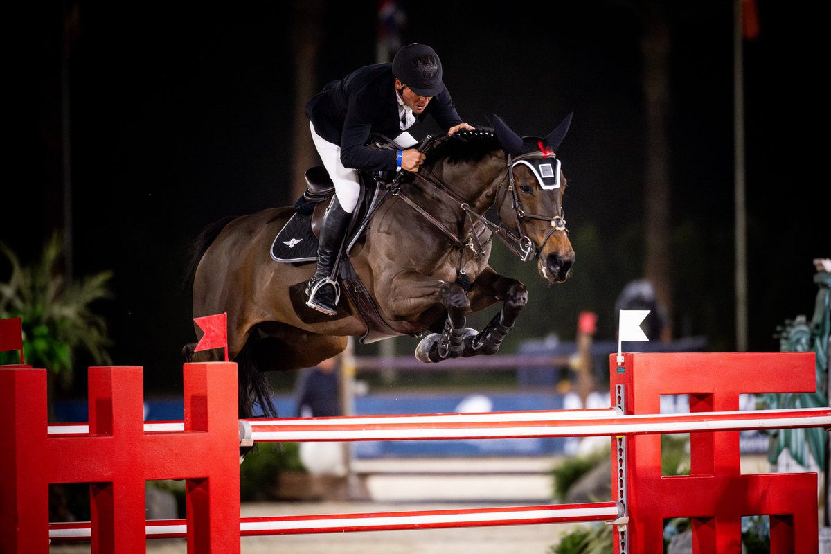 FEI_Global's tweet photo. History was made in Thermal! 🎉

Leg five of the @Longines FEI Jumping World Cup™ NAL delivered edge of your seat sport as Kyle King and Kayenne Z flew to victory at @deserthorsepark, stopping the clock in 36.46 seconds and taking his first World Cup title!🥇

It was an all-American podium, with Karl Cook and Foxy de la Roque just 0.14 seconds behind on 36.60 to take second, while Kaitlyn Campbell and Karius secured third in 39.96 seconds! 🇺🇸

Read the full report 👉 https://t.co/r5OPTTIjbF

📸 ©️FEI/Sara Shier

#FEI #FEIJumping #FEIJumpingWorldCup #Longines #AlwaysBelieve