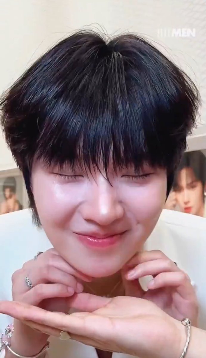 Asm_eyeDS's tweet image. นอกจากตายิ้มแล้วยังมีจุ๊บนางฟ้าอีก วาสนาใครเนี่ย ((หะยิด)) 

KNP PANDORA TH AMBASSADORS
#PandoraUnlockLovewithKengNamping