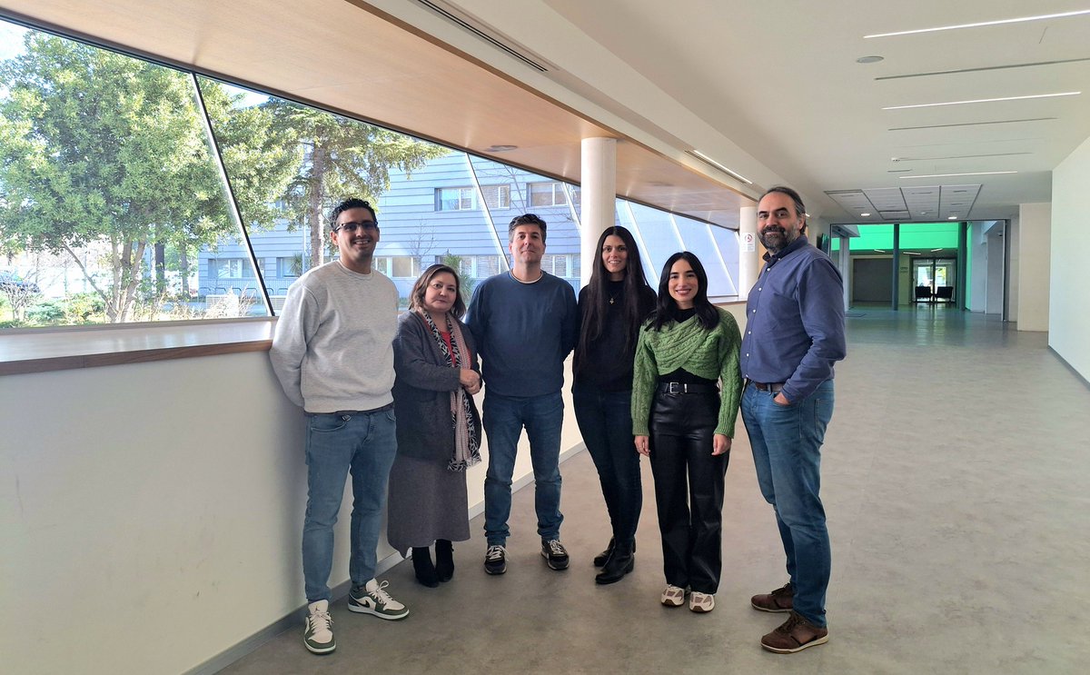 Un equipo del #ISCIII ha Identificado una posible nueva diana, la proteína proteína PRKCG, que abre nuevas vías de investigación sobre posibles tratamientos contra el #Alzheimer.

📰Más información en #NoticiasISCIII ➡️ isciii.es/w/identificada…