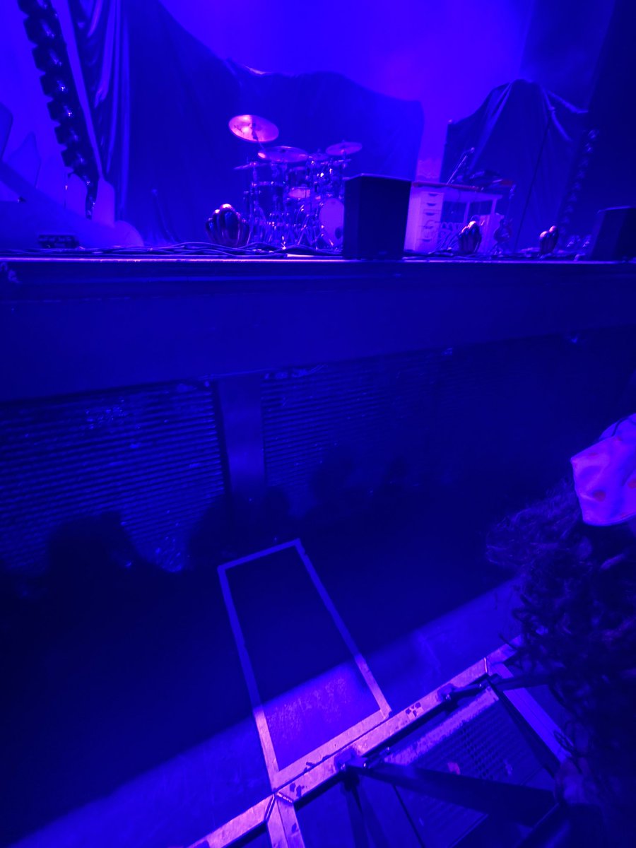 sparklyhyun's tweet photo. Barricade at #AshnikkoinTilburg

#ashnikko #Smoochietour https://t.co/NaPo1qRFX1