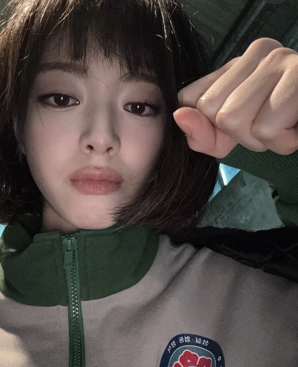 ITZY's Yuna stuns in newly shared photos from the “Undercover Miss Hong” set.