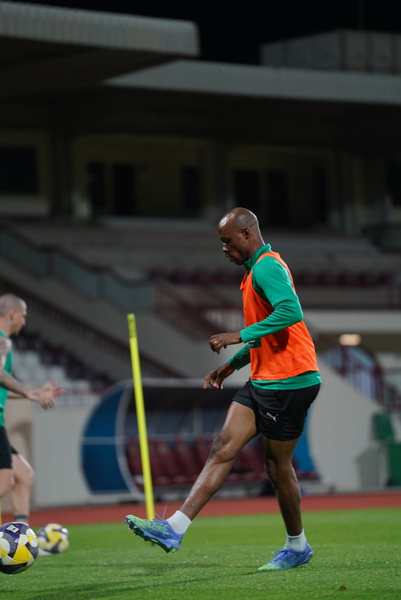 La passion donne un sens à chaque geste. 

#DIEUMAFORCE #TOUTESTDANSLEMENTAL #PFMFAMILY #FCELIMAIELIMAI