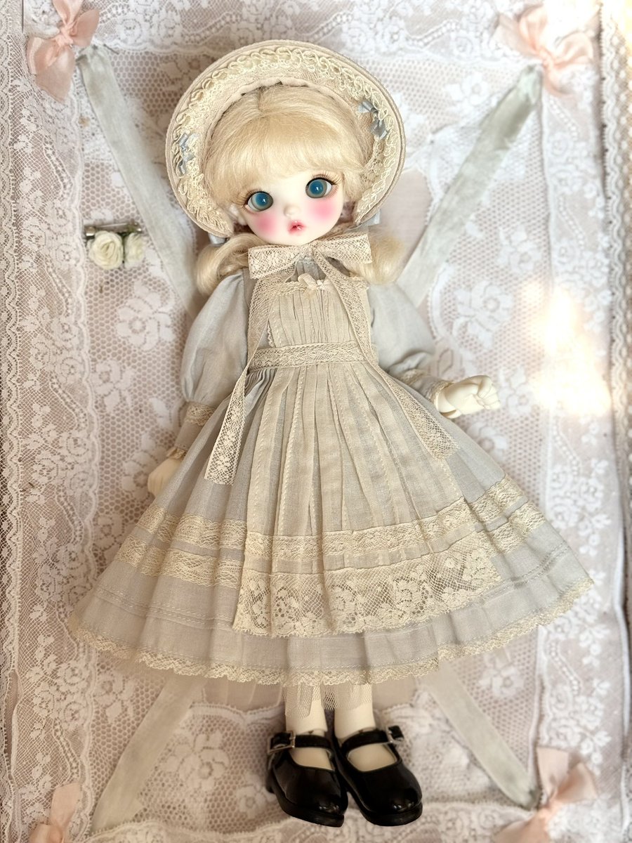 chez_masha's tweet image. Claudia light blue  치카비젤리