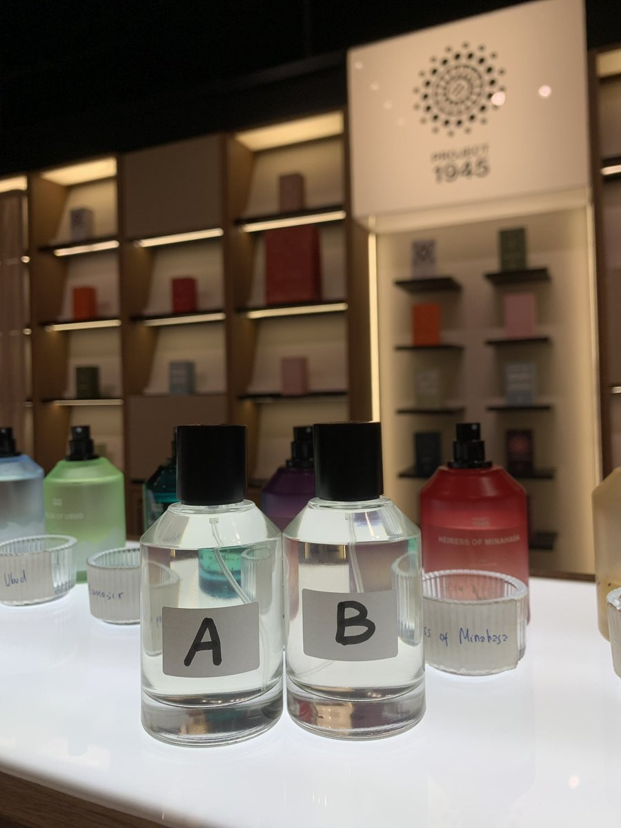 irwanyns's tweet photo. Iseng main ke PIM, eh malah nemu yg wangi-wangi gini….. ini sejak kapan booth Project 1945 ada di sini weh?? 🫵🏻☺️

Ga bisa ga mampir, kapan lagi bisa cobain smua parfumnya termasuk parfum barunya. Fyi Fields of Ubud ada yg EXTRAIT!! 👀 https://t.co/AU481wlKPo
