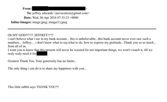 امرأة أمريكية ترسل صور طفلها إلى إبستين وتقول: "كرمك لا حدود له..." بعد تلقيها مبلغًا "لا يُصدق" في حسابها المصرفي

امرأة مع طفلها، بعد تلقيها مبلغًا "لا يُصدق" في حسابها المصرفي:

"لا أدري ماذا أقول، ولا ماذا أفعل، ولا كيف أعبر عن امتناني... شكرًا جزيلًا لكم... منّا جميعًا."