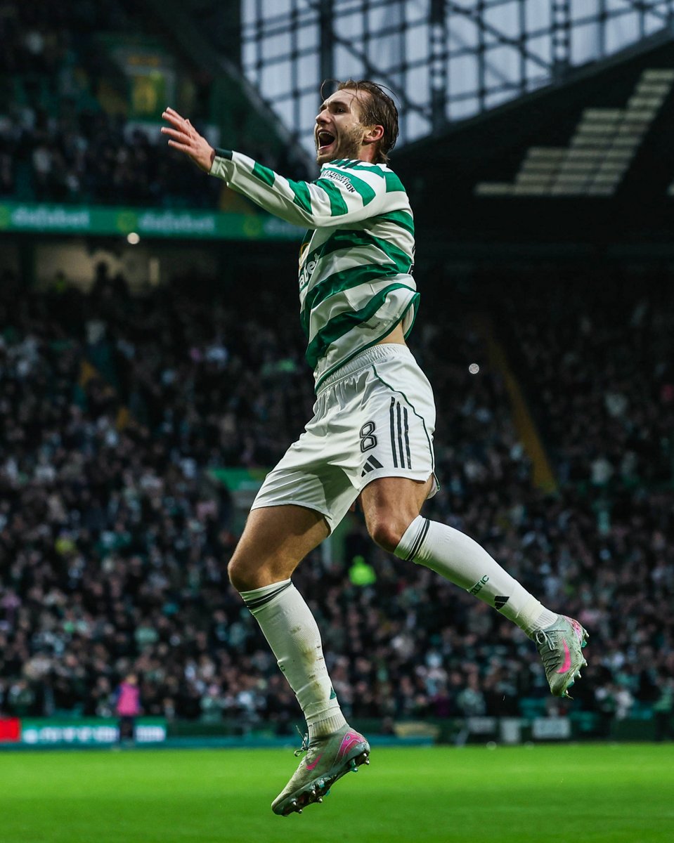EuropaLeague's tweet photo. 🍀😤

#UEL https://t.co/V4bFc0HsqE