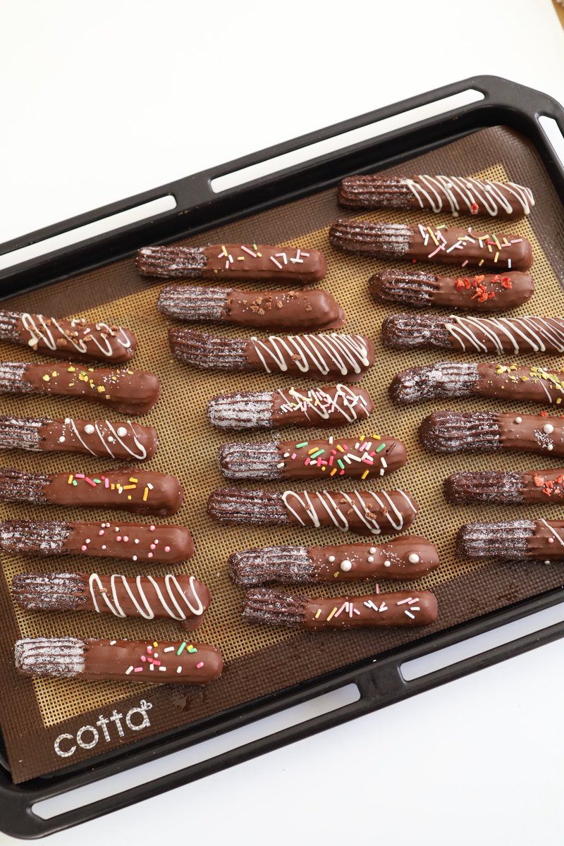 nokodiary's tweet photo. 【大量生産】
揚げずに作る
もっちもちチョコチュロスのレシピ🍫 https://t.co/L0sP4HP9DX