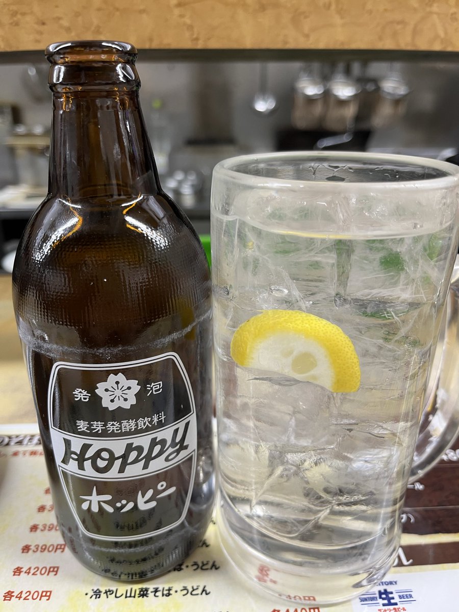 信濃路さんで、レバーニンニクにマカロニサラダの相性が最高でした👍🍻✨