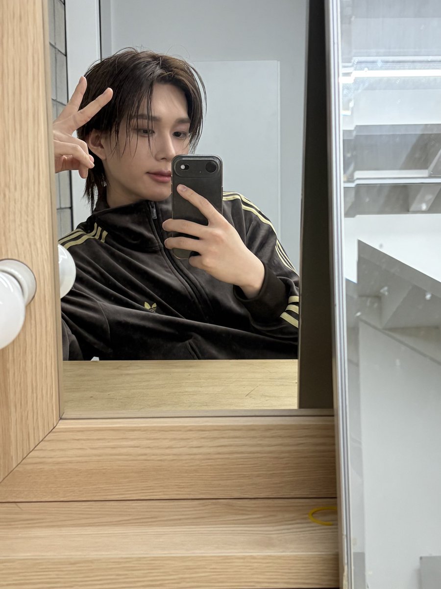 시차적응 어렵다‼️🥲

#P1Harmony #THEO