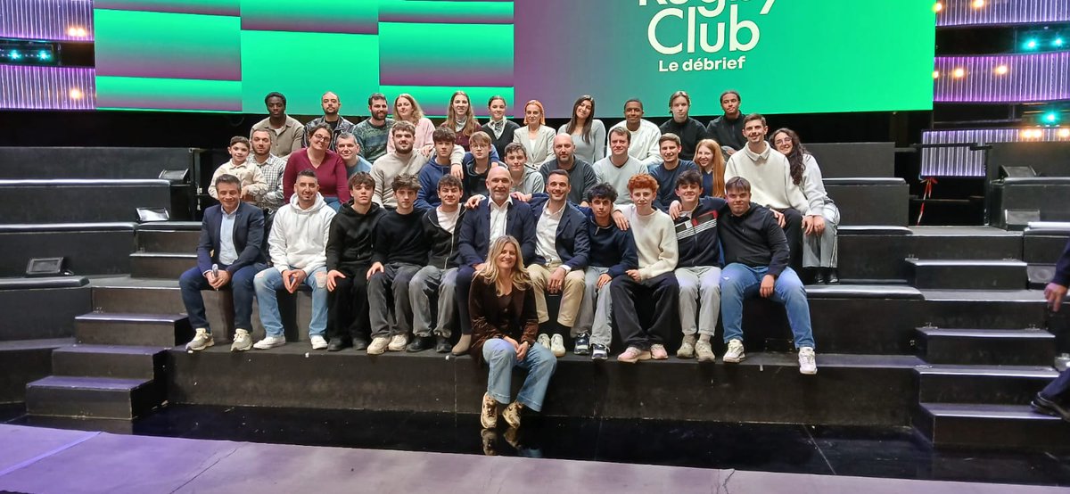 AccesProd's tweet photo. Un grand merci au public pour votre présence lors de l’émission ce dimanche 🙌
#CRC &amp; #CFC

👉 CANAL FOOTBALL CLUB + CANAL RUGBY CLUB 🎥⚽🏉

📢 Envie d’assister aux prochains enregistrements ?

🎟️ Réservations gratuites sur https://t.co/2afiP7bWWJ

   #Rugby #Football https://t.co/c0E1Bsjkf4