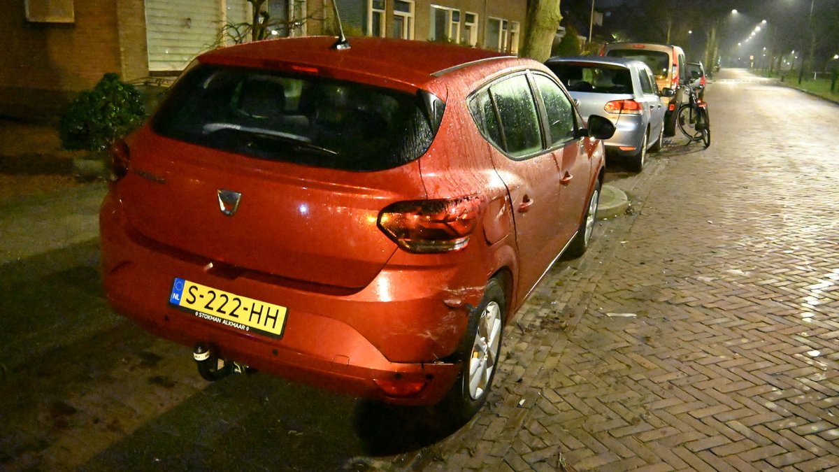 Bestuurder ladderzat achter het stuur