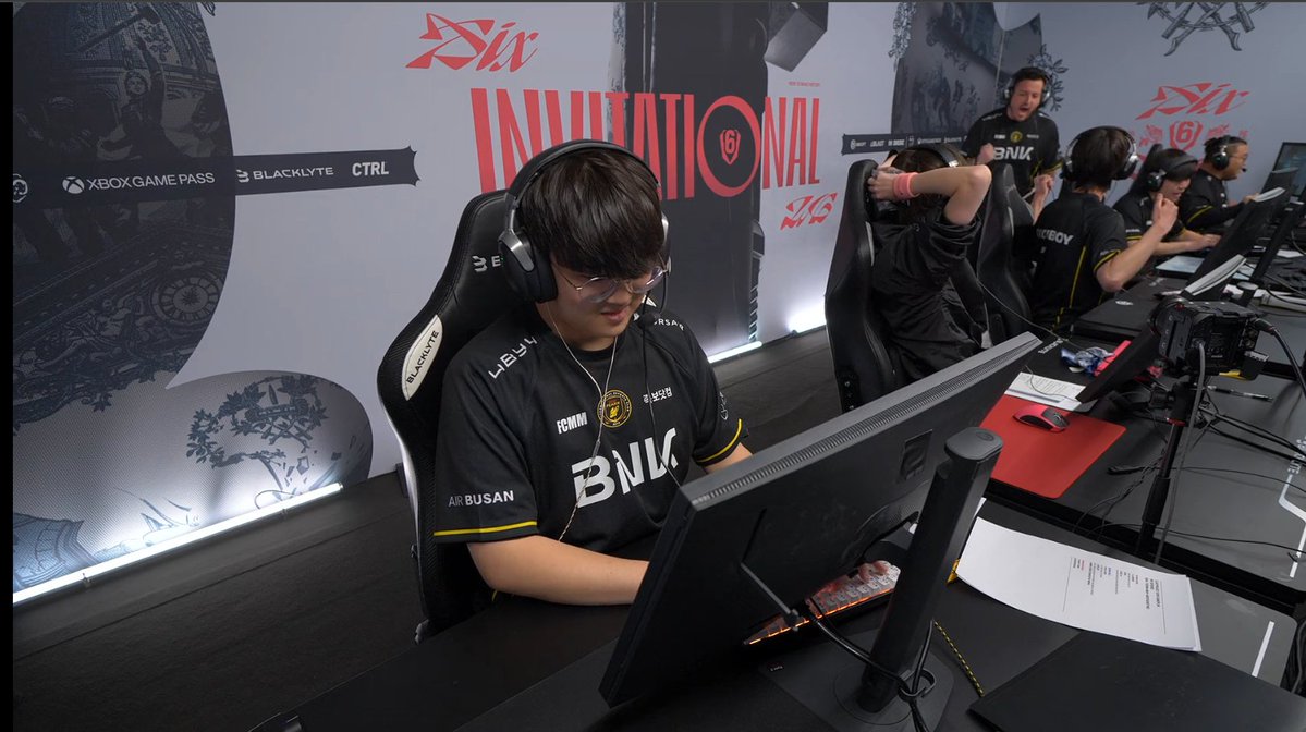 INCROYABLE LE CLUTCH DE WOOGIMAN ET MEPHI EN 2V5 
LECON DE BFX EN DEFENSE CA FAIT 4 - 0 AVEC LA JOIE DE DARK