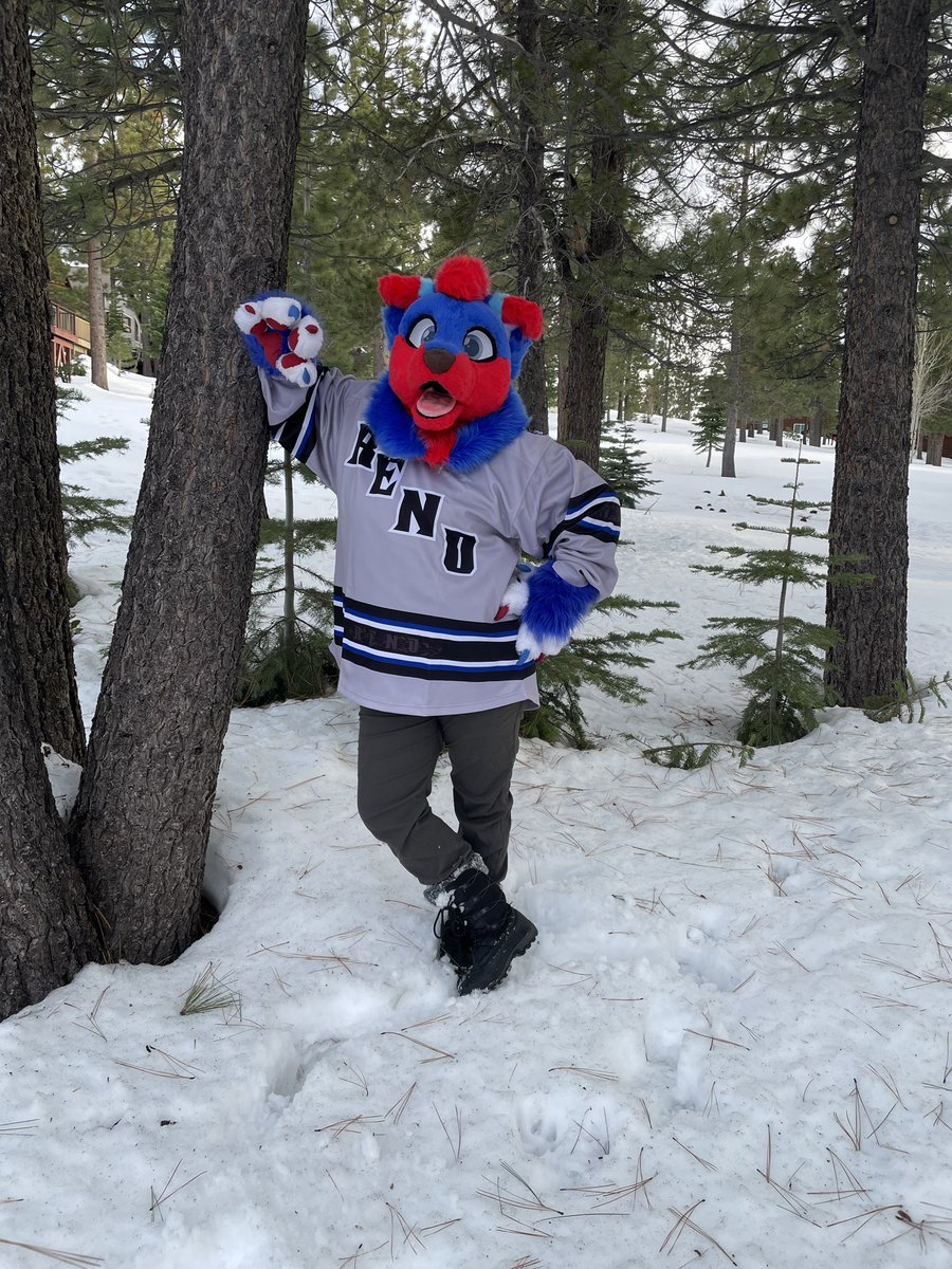 Pepsi ❤️🩵💙 tweet media