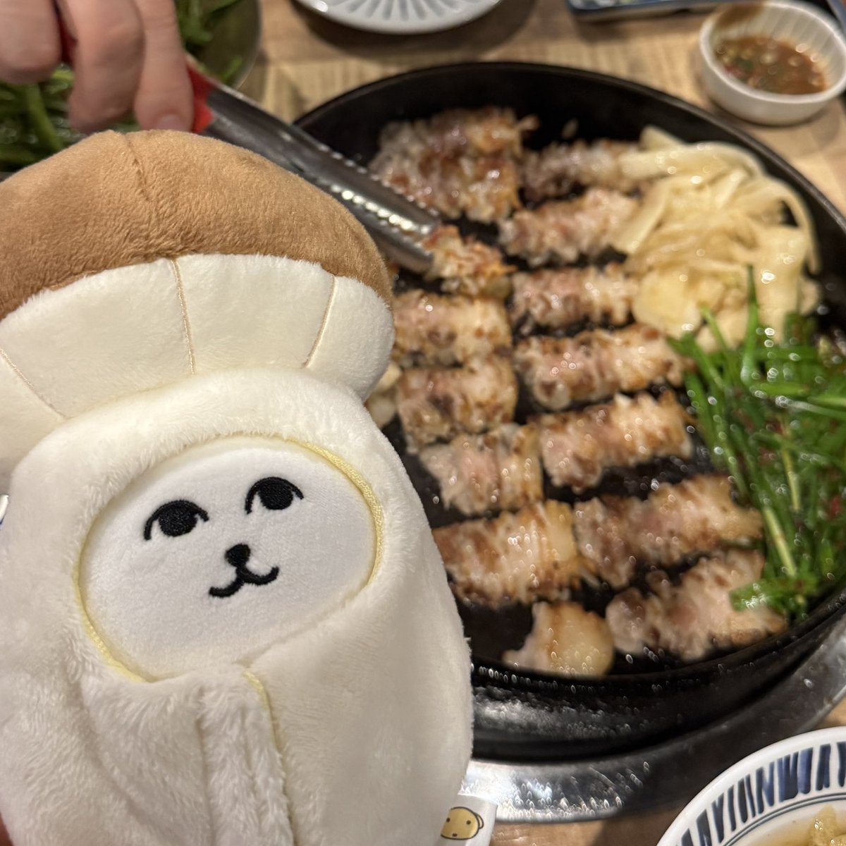 🍄‍🟫🥓🥬
칼집삼겹+백김치+버섯추가