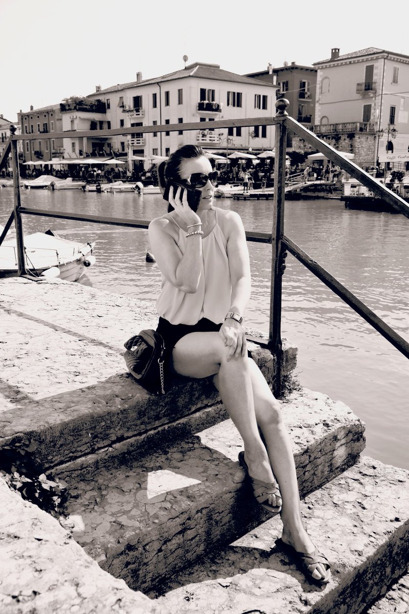 Edmahoo's tweet photo. "Always on call."

#Italy https://t.co/VPsyHkUKDB