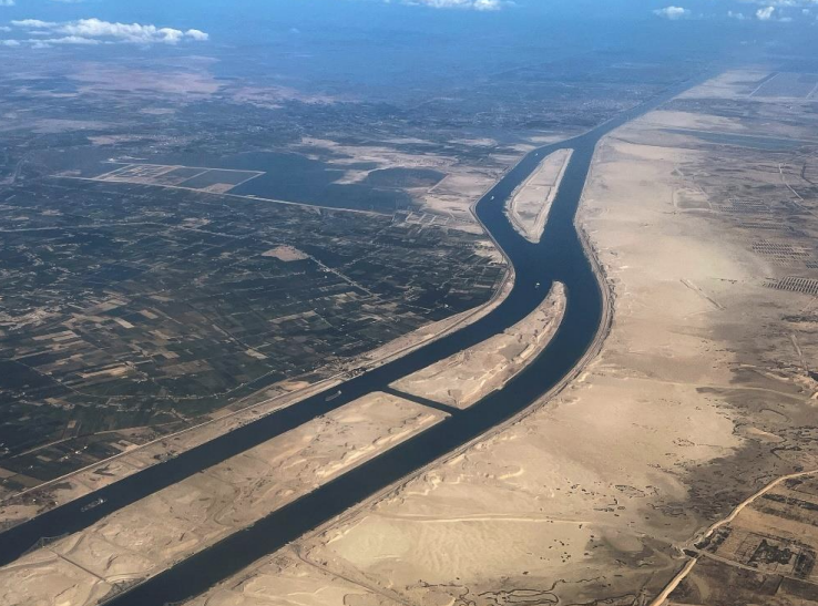 container_news's tweet image. Why #Suez #dilemma deepens?

container-news.com/why-suez-dilem…