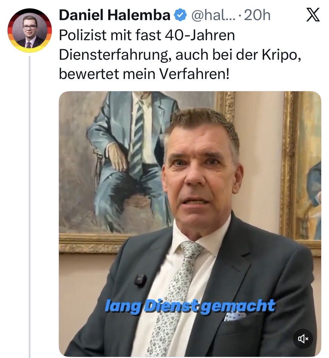 OckhamsC's tweet photo. Neu bei #NichtDieHellsteKerze: Der wg. #Nötigung, #Geldwäsche & #Volksverhetzung angeklagte #DanielHalemba hält es für schlau, sich kurz vor der Urteilsverkündung Beistand beim rechtskräftig verurteilten #Geheimnisverräter #RichardGraupner zu holen. 🤦♀️
https://t.co/SkDlxQrbMt https://t.co/3gQ6sxMb7y