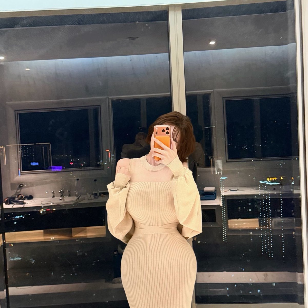 Lucy tweet media