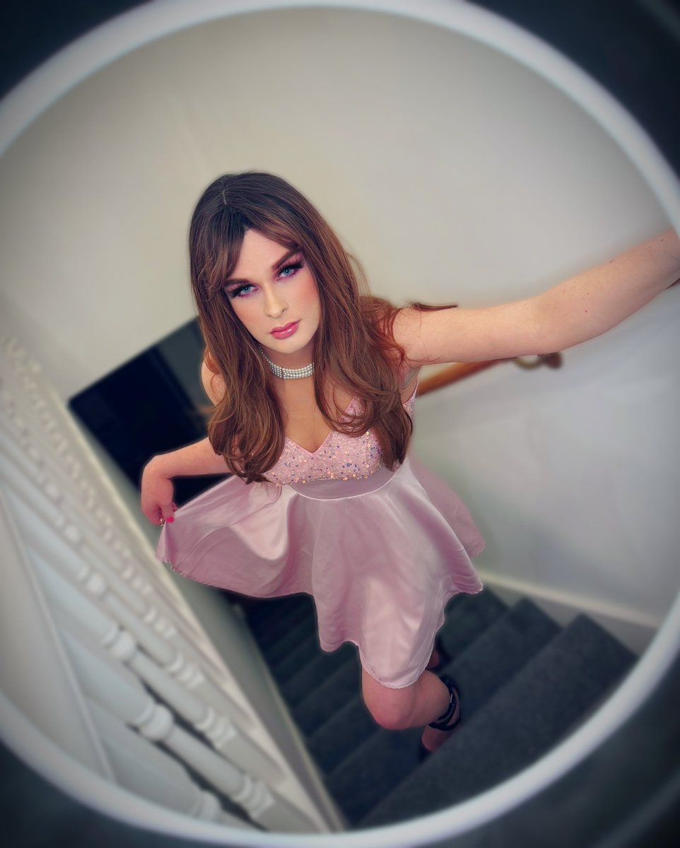 DDsDressing's tweet image. Get Your February Transformation Booked!
🩷🩷🩷🩷🩷🩷🩷🩷🩷🩷🩷🩷🩷🩷🩷
.
.
Email ddsdressing@outlook.com 
.
.
Lola’s finally got insta! 📸 
.
.
#transformation #dressingservice #makeupartist