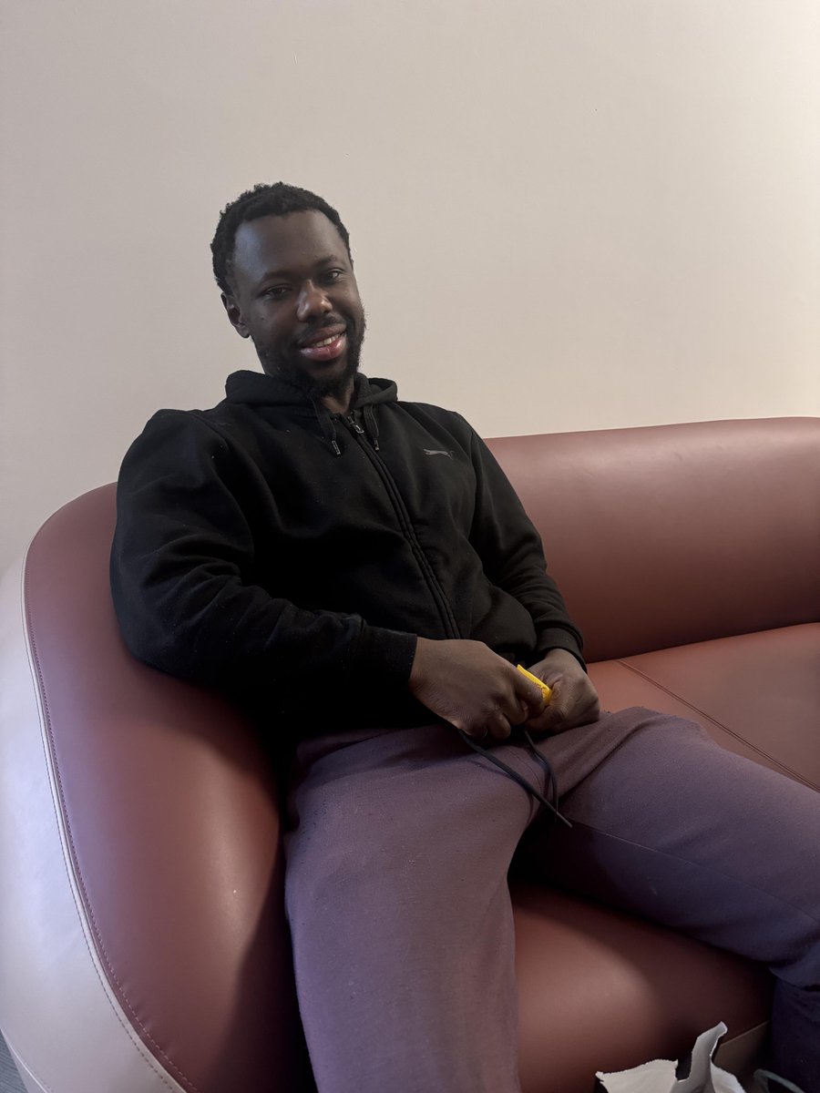 #MISSING | Have you seen Pelumi, 30? Also known as Emmanuel. Missing from Birmingham since Friday, 23 January. Has links to London. Last seen wearing black trainers, blue socks, black joggers and a black jacket. Anyone who sees him should call 101, quoting reference 1275 of 19/11