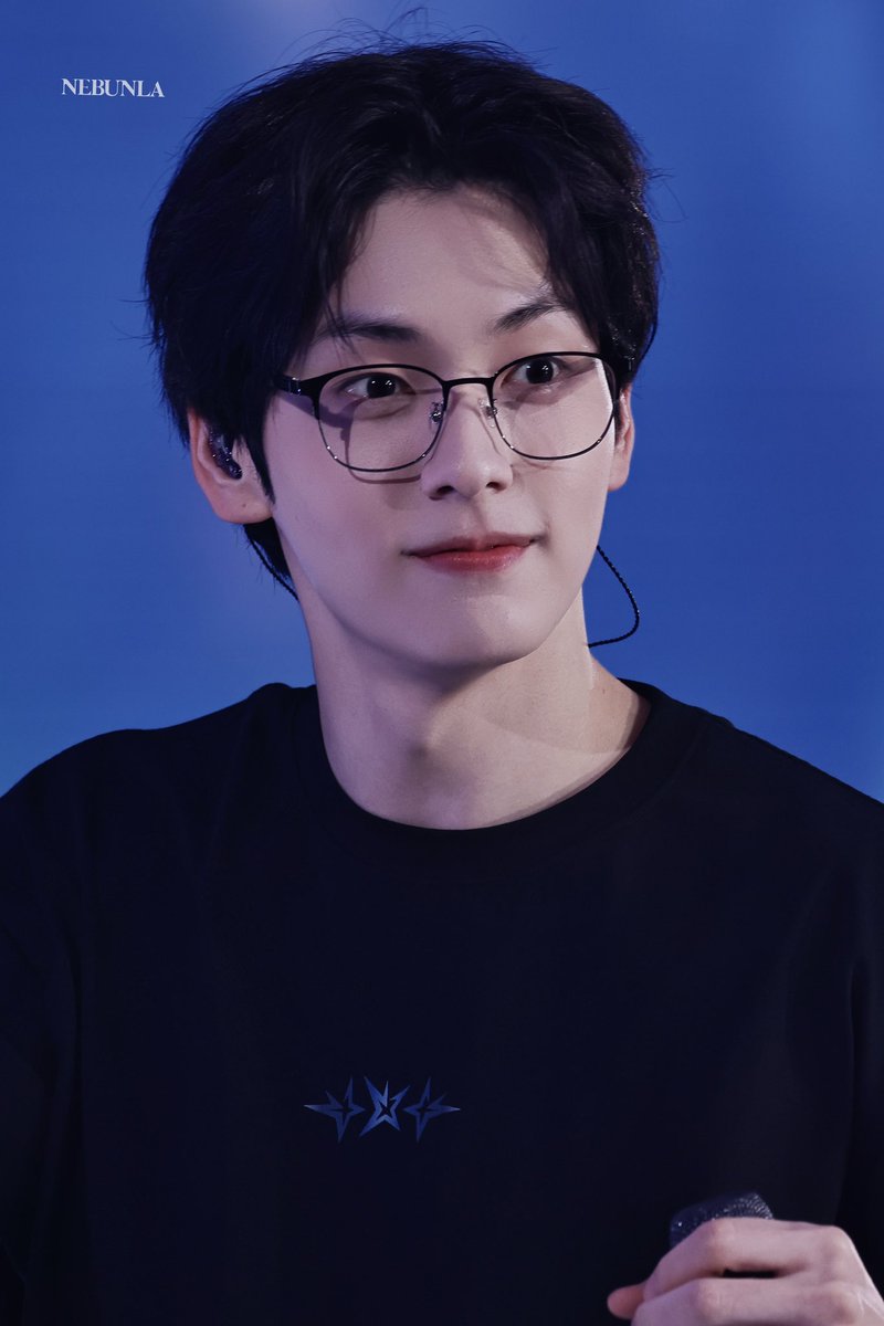 soobin hand over your selfies from taipei day 1 PLEASE