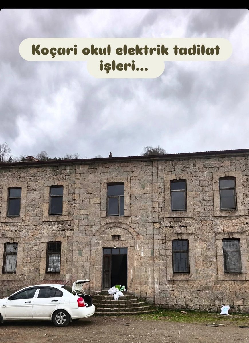 hesabimsi's tweet photo. Adil’in okuluda mı var aq yuh https://t.co/Bf44iL46hl