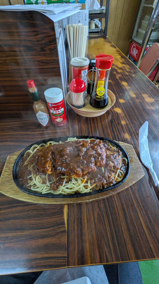 tktt's tweet image. 昼めしはカツスパ！！