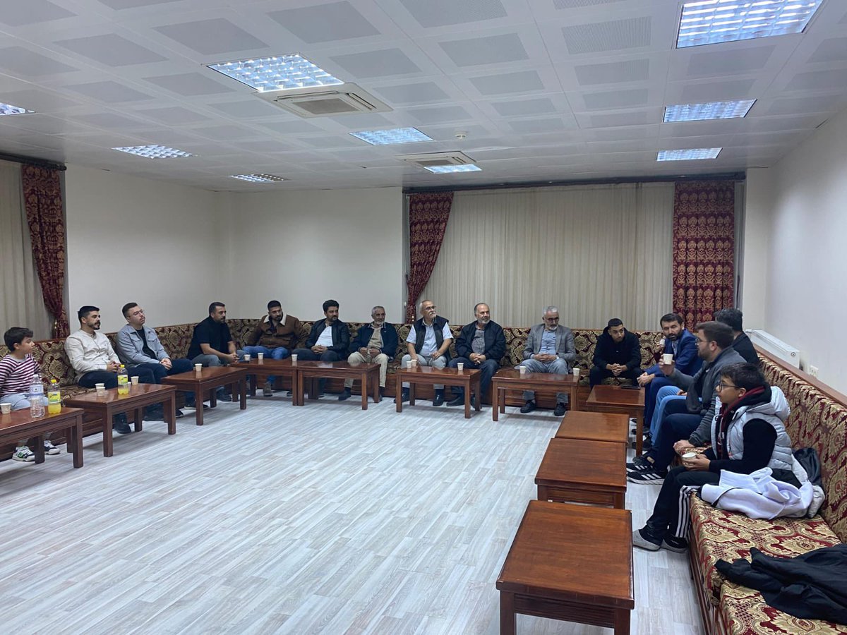 VELHASIL SOHBETLERİ 
Kadim değerlerimizi yeniden hatırlamak, ilim ve hikmet dolu bir akşam geçirmek isteyen herkesi bekliyoruz. 🌿

🗓 07.01.2026
🕗 20.00
📍 Karaman Gençlik Merkezi