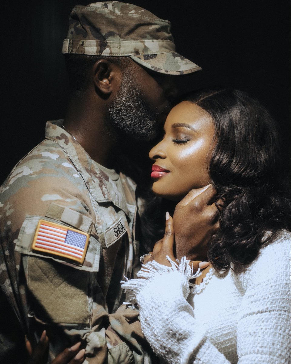 gertrude_andrew's tweet photo. Where courage meets tenderness, love stands at attention❤️❤️
#Shine26 

📸: @Diggypixels 

#prewedding #militarywedding #explorepage https://t.co/3BA4K1H2vK