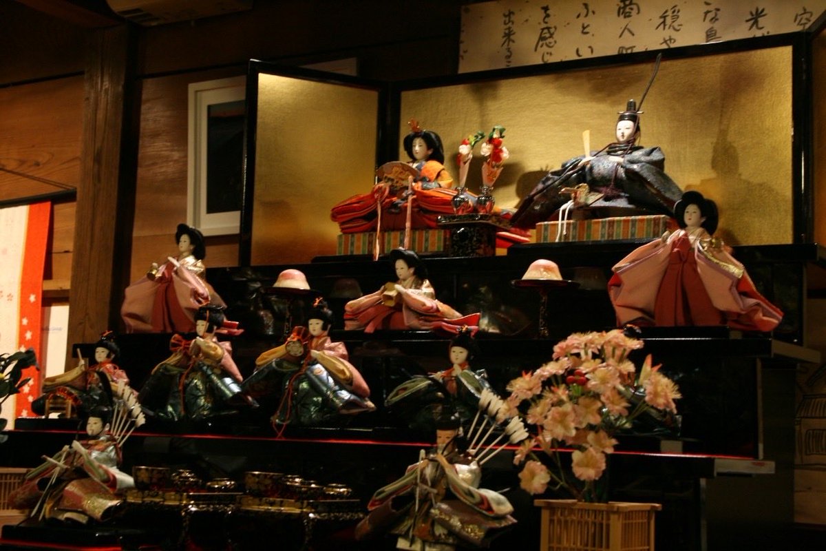 伝統と珈琲が織りなす、滋賀・日野町の春。

イベント当日は、ひなまつり紀行（2/9〜3/9）となっております。

個性豊かな雛人形が日野町を彩ります。
   #ジャパンコーヒーフェスティバル #88回 #850年続く祭