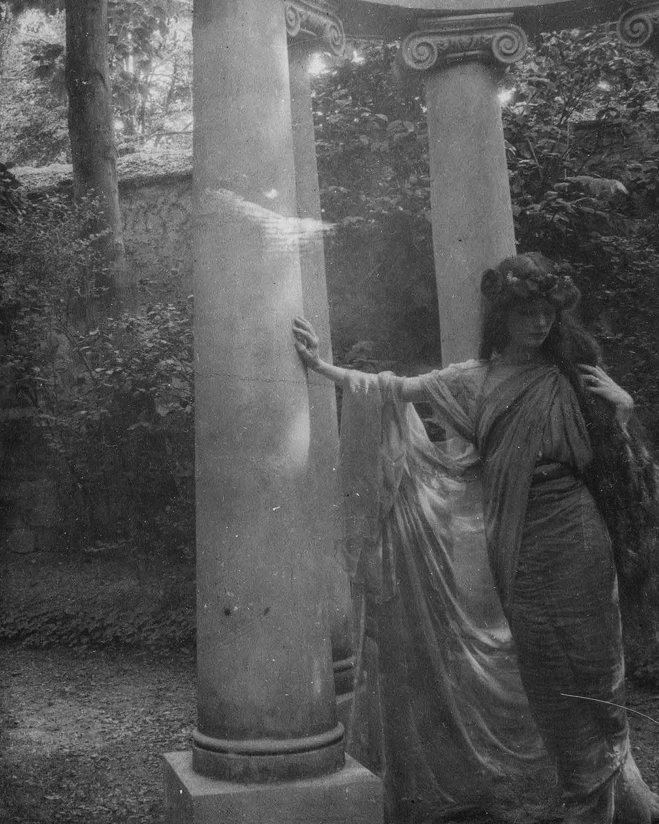archaeologyart's tweet image. Eva Palmer-Sikelianos, 1907