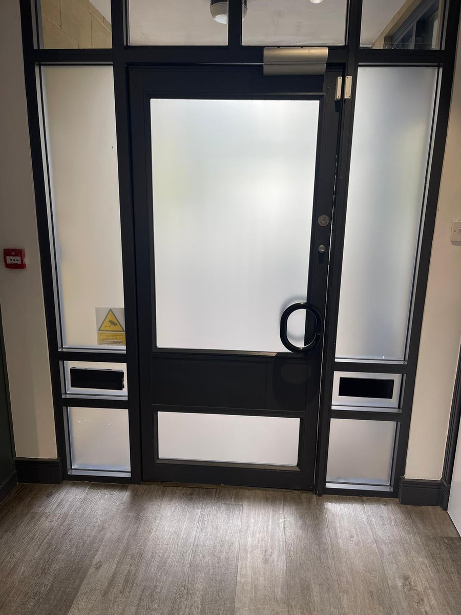 SureguardLTD's tweet photo. is in Leyland, London &amp; Sheffield this week installing Safety - Safe glass saves lives - &amp; Privacy Window Films - retro fit increasing safety &amp; visual security / privacy ☀️😎 Contact Sureguard Window Films®
☎️ 03300 881 051
📧 enquiries@sureguard.co.uk
🌍 https://t.co/ARFxhdrE6u https://t.co/SHNiMdjaJB